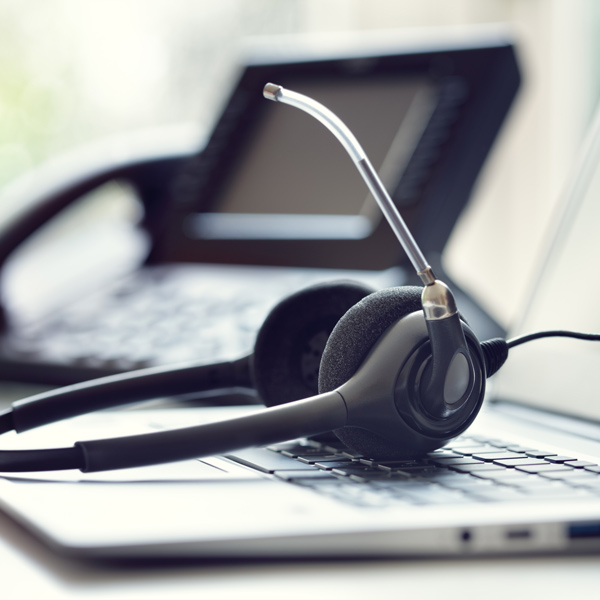 headset on laptop